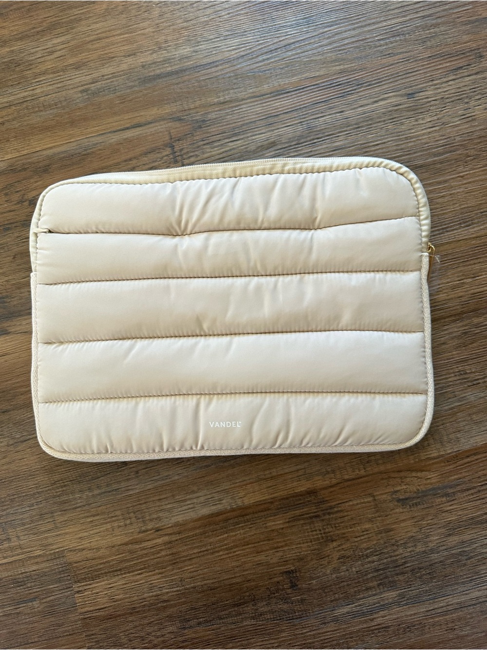 Vander Quilted Padded Laptop Sleeve in Light Beige